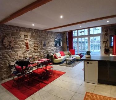 Piegut-Pluviers House | La Belle Maison