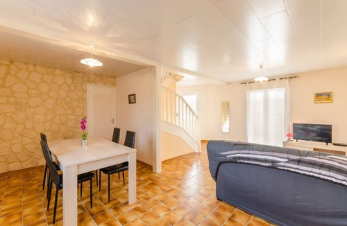 Fontaine-les-Gres House | La Belle Nuit - Fontaine LES Gres