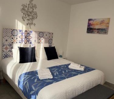 Matougues Apartment | La Belle Prise