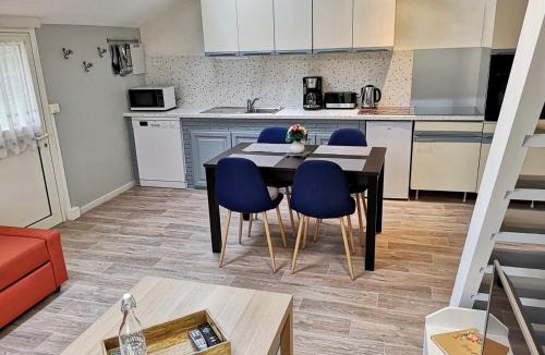 Vieil-Moutier House | La Belle symphonie