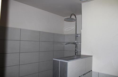 Granges-Aumontzey House | La Belle Vache