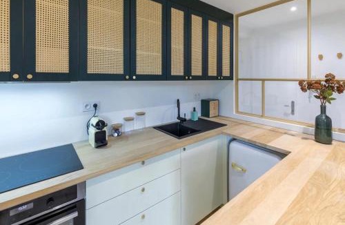 Mont-de-Marsan Apartment | La belle verrière- Hyper centre, télé connectée, balcon, wifi