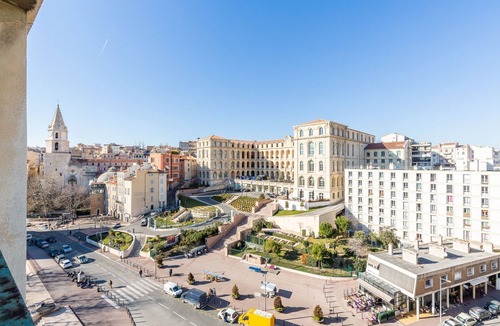 Quartier du Panier Apartment | La Belle Vue - 65m2 au dernier étage avec ascenseur
