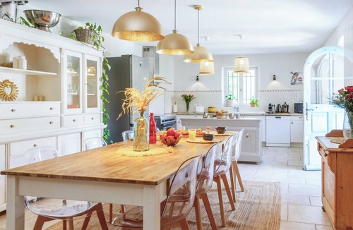 Maubec House | La Belleza Symphonie