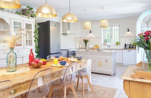 Maubec House | La Belleza Symphonie