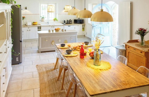 Maubec House | La Belleza Symphonie