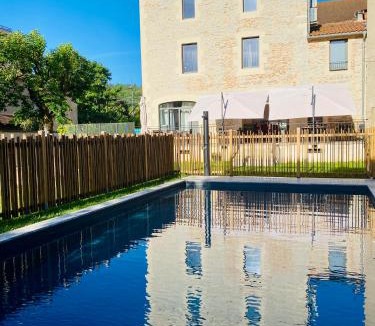 Cahors Bed & Breakfast | La Bellours Maison d Hôtes avec Piscine