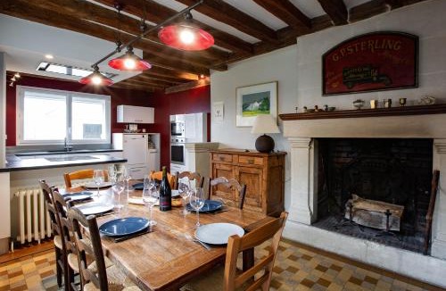 Saint-Cyr-en-Bourg House | La Belonnerie - Grande maison pour 13