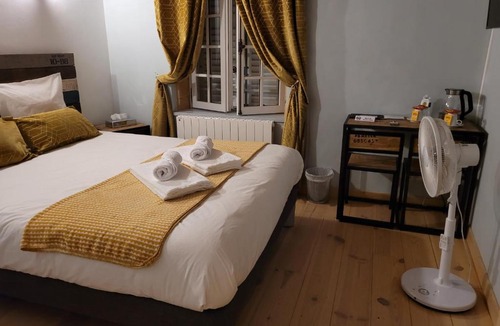 Arbuissonnas Hotel | La Benoîte