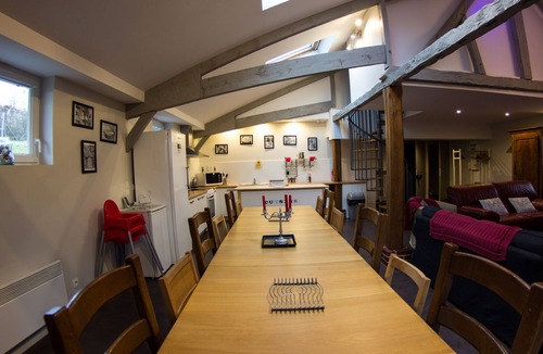 Saint-Martin-de-la-Lieue Cottage | La Bergerie du Martinaa - Gite for 10 -Pet park - Heated swimming pool