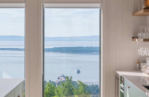 Saint-Joseph-de-la-Rive House | La Bergerie
