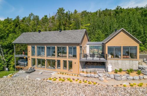Saint-Joseph-de-la-Rive Ski Chalet | La Bergerie