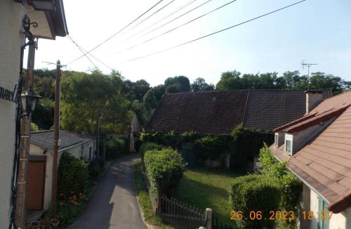 La Chapelle-Saint-Andre Bed & Breakfast | La Bergeronnette Le Buisson