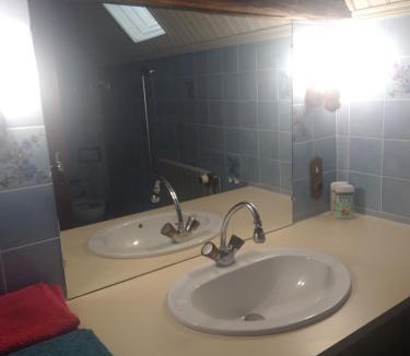 La Chapelle-Saint-Andre Bed & Breakfast | La Bergeronnette Le Buisson