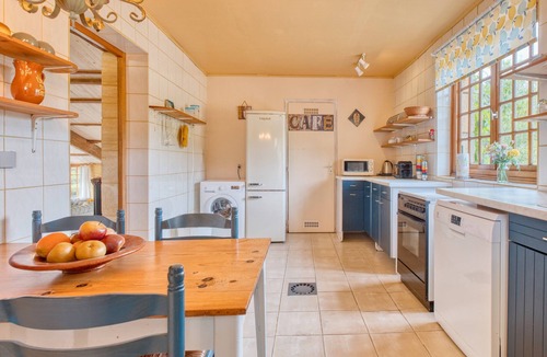Le Buisson-de-Cadouin House | La Bergerie – Charming House with Shared Pool