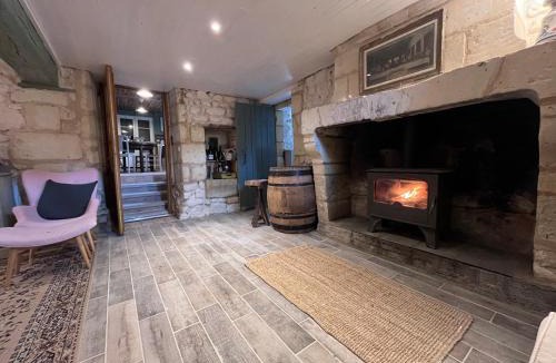 Chinon House | La Bergerie- Beautiful barn conversion in Chinon, Loire Valley