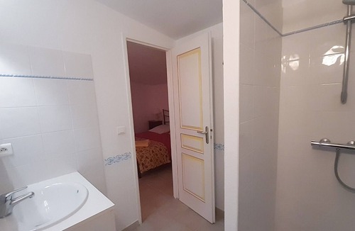 Redortiers Apartment | La Bergerie de Panturle – Provençal Charm in Unspoiled Nature
