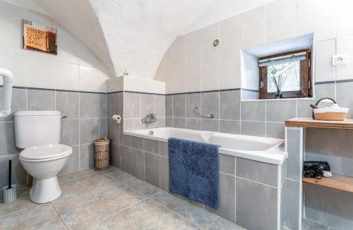 Lussan Apartment | La Bergerie