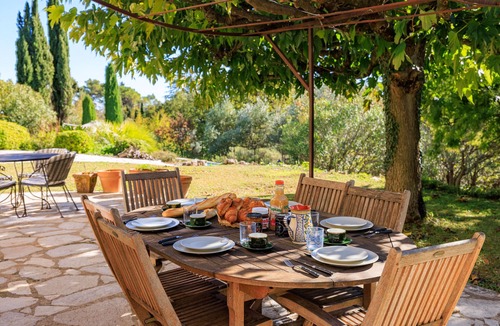Tourrettes-sur-Loup Villa | La Bergerie – Southern charm all year round