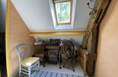 Sainte-Opportune House | La Bergerie: Maison ancienne avec jardin anglais, 2 chambres - FR-1-497-35