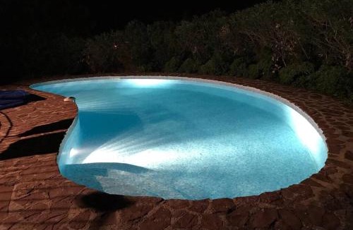 Le Bosc House | La Bergerie, with private pool and garden