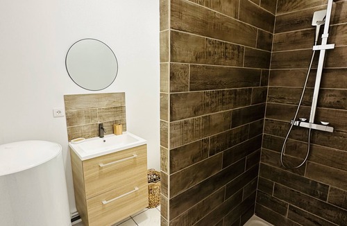 Woignarue House | La Bergeronnette