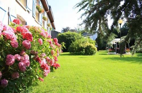 Saint-Martin-du-Vivier Hotel | La Berteliere, The Originals Relais
