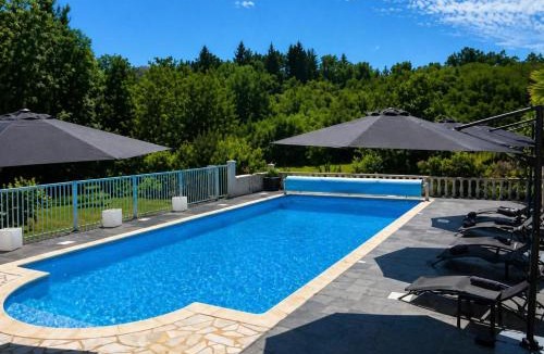 Montclera House | La biche au bois piscine chauffee jacuzzi
