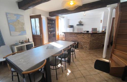 Saint-Gerand-le-Puy House | La Bicoque de Saint Gerand