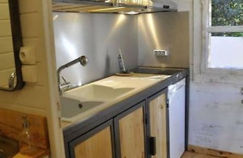 Saint-Jean-de-Vedas Cabin | La Bicoque, Cabane Atypique Avec Filet Suspendu Près de Montpellier