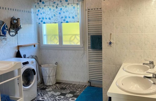 Saint-Jean-des-Mauvrets House | La Bigorne