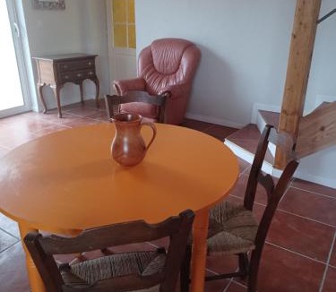 Mirepoix House | La Biste