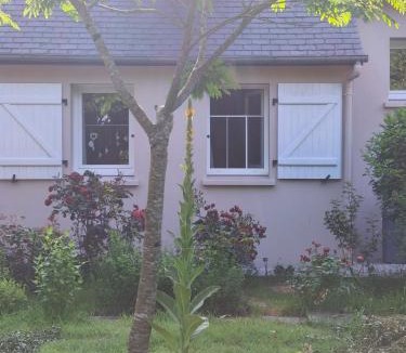 Duault House | La bleue