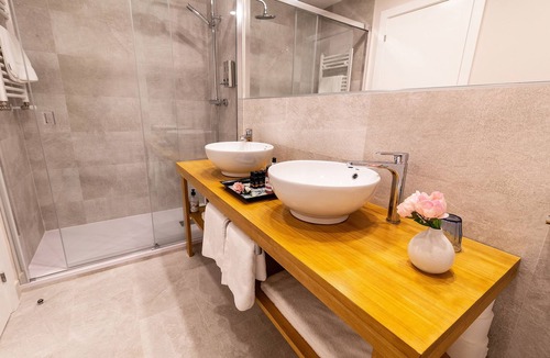 Villarejo de Salvanes Hotel | La Bodega de Quintín