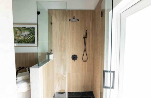 Biscayne Park House | La Bohemia Guest Room
