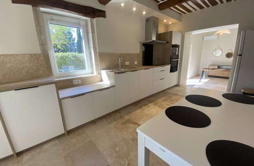 Caderousse House | La Bonamourde, Tout Confort, Piscine & Clim
