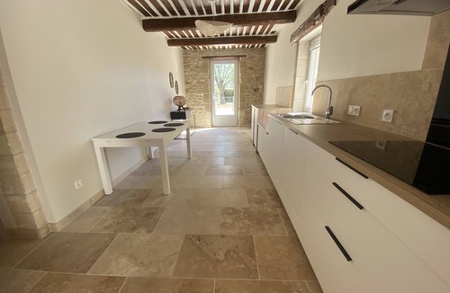 Caderousse House | La Bonamourde, Tout Confort, Piscine & Clim