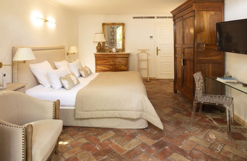 Chateau-Arnoux-Saint-Auban Hotel | La Bonne Etape