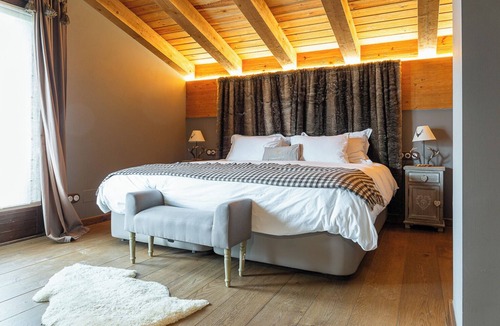 Prats Bed & Breakfast | La Borda del Pi I Isards I Breakfast Included