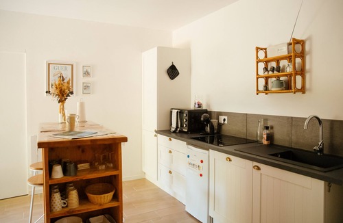 Loutehel Apartment | La Borgnardais