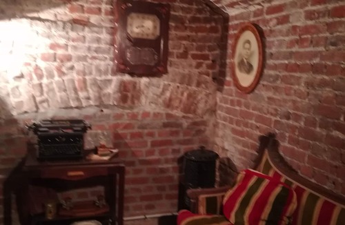 Historic Center House | La Bourgogne en Ville