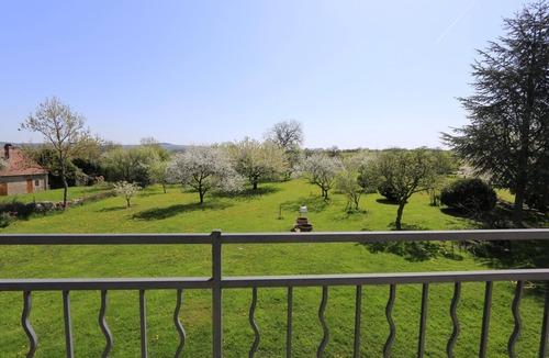 Creot House | La Bourgonie - CREOT