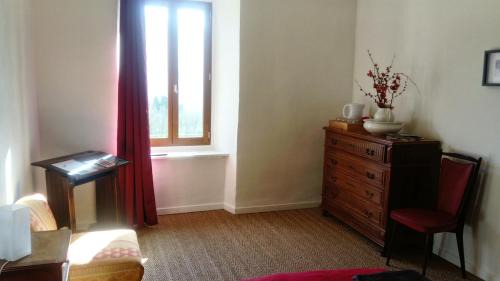 Labastide-Rouairoux Bed & Breakfast | La Bouriotte, chambre d'hôtes Sycomore,