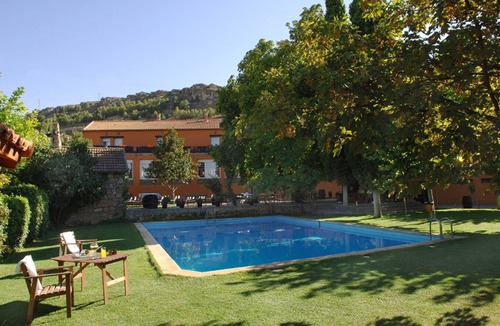 Nuevalos Villa | La Boutique Espacio Rural (Rural, Gastronomic, Playful Experiences, etc .)