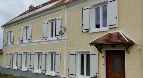 Boissy-le-Chatel House | La Briarde chambre d'hôtes double seule