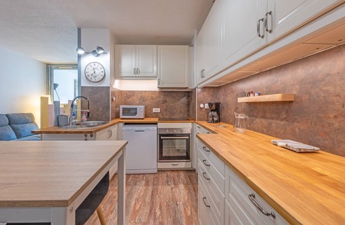 Port Rive Gauche Apartment | La Brigantine - appartement avec piscine proche plage
