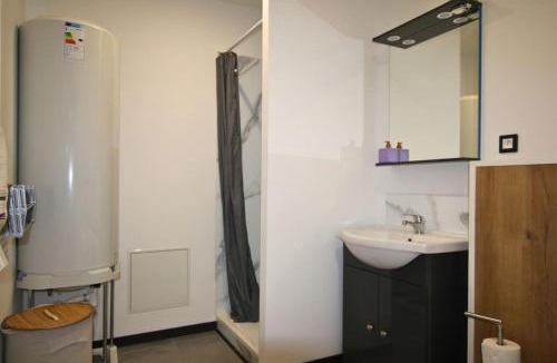 Noeux-les-Mines Apartment | La brique Rouge, 5P Parking