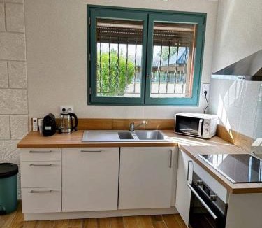 Saint-Julien-sur-Cher House | La Briquette