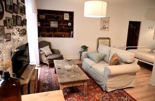 Brioude Apartment | La Brocante - Meilleurhote-Brioude