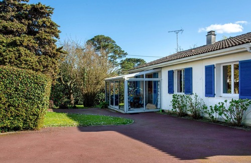 La Rogere House | La Bruyère by Interhome
